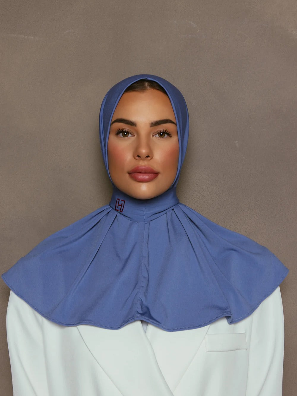 حجاب كينسور سهل الارتداء
