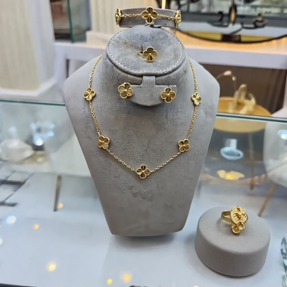 دهب سويسري راقي يخطف القلوب قبل العيون