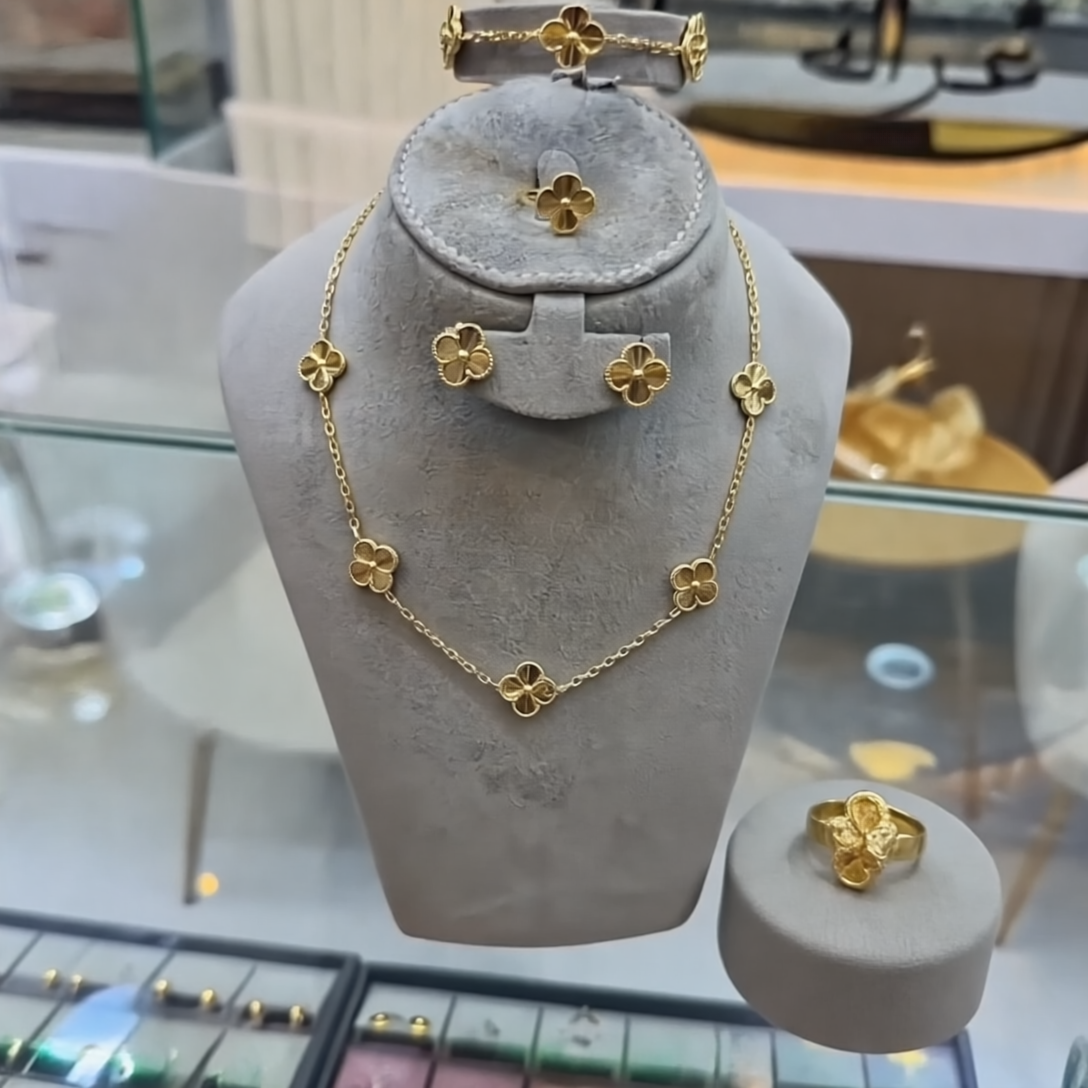 دهب سويسري راقي يخطف القلوب قبل العيون